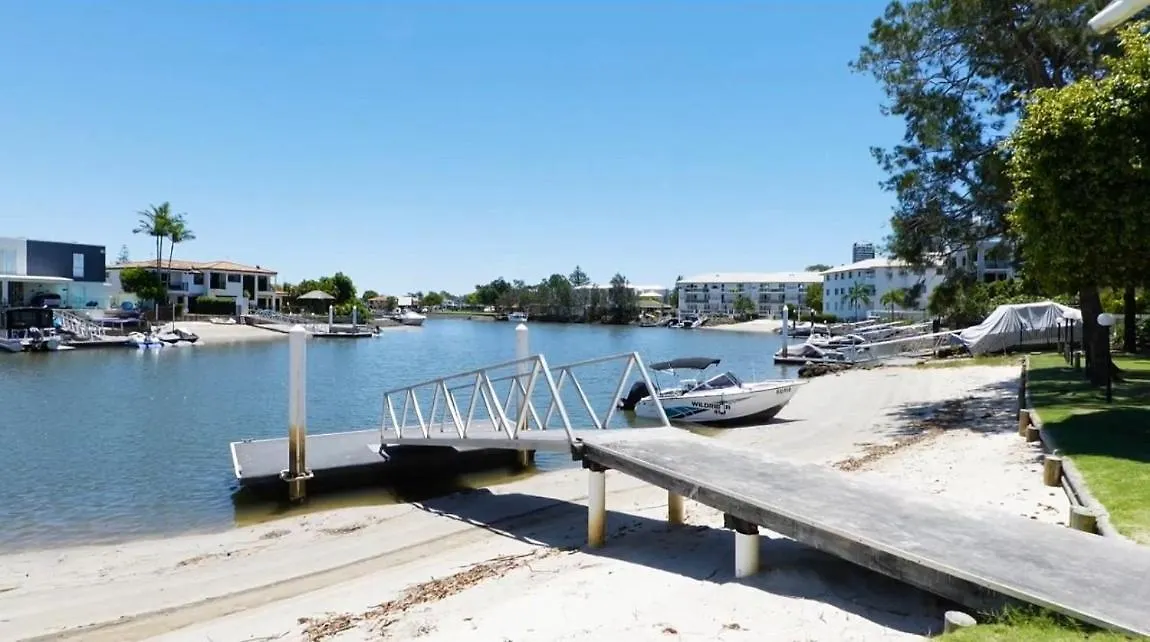 Pelican Cove Apartments Gold Coast Resort