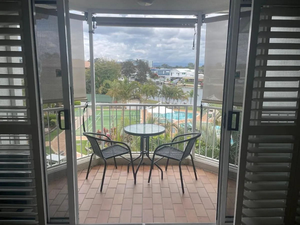 *** Resort Pelican Cove Apartments Gold Coast Australia