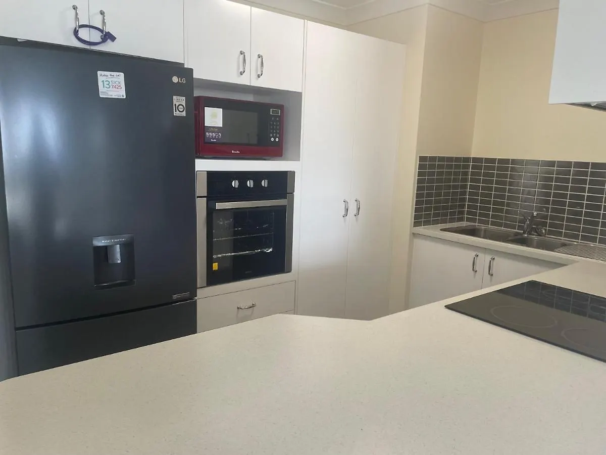 Pelican Cove Apartments Gold Coast 3*,