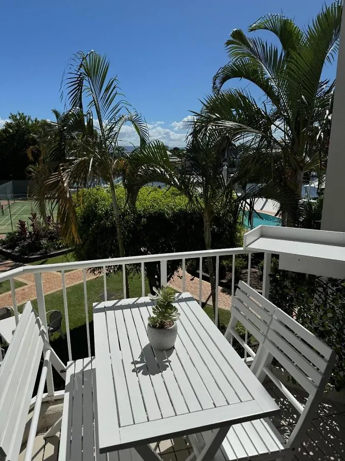 *** Resort Pelican Cove Apartments Gold Coast Australia