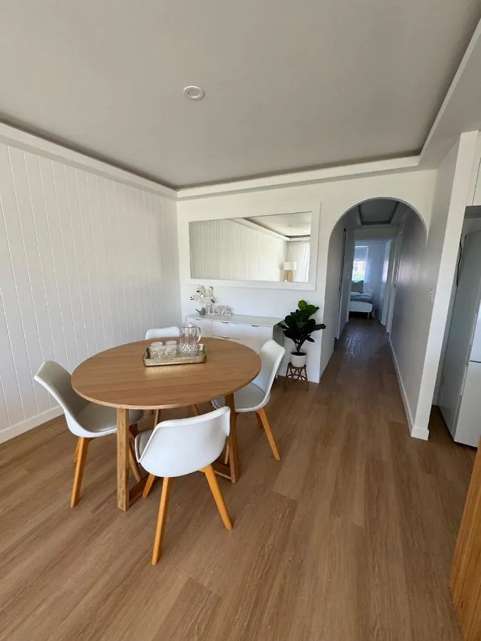*** Resort Pelican Cove Apartments Gold Coast Australia