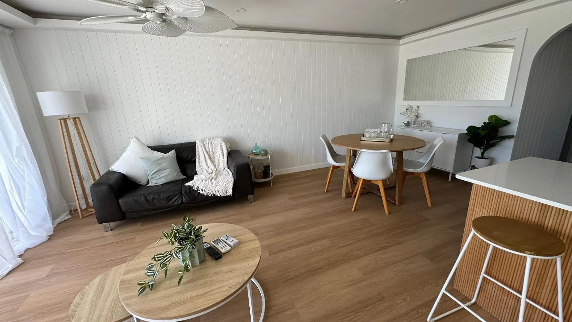 Pelican Cove Apartments Gold Coast Australia