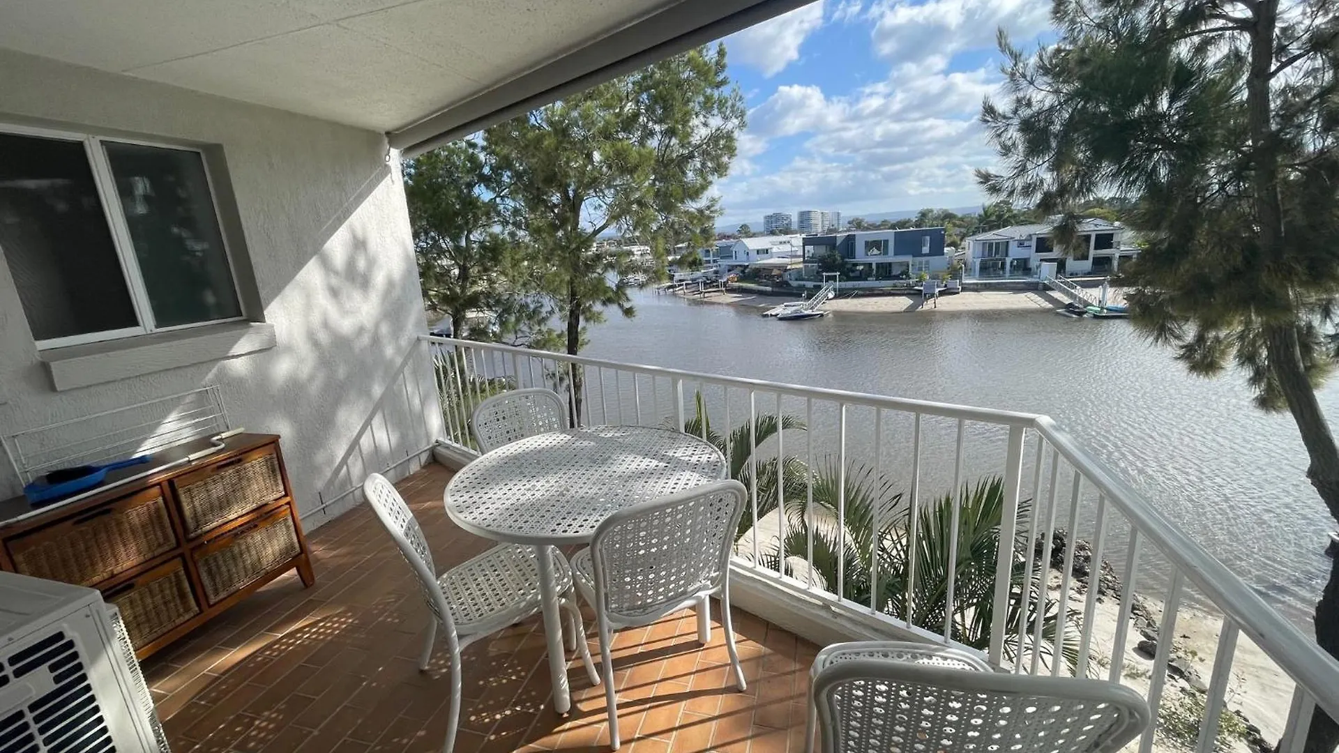 Resort Pelican Cove Apartments Gold Coast