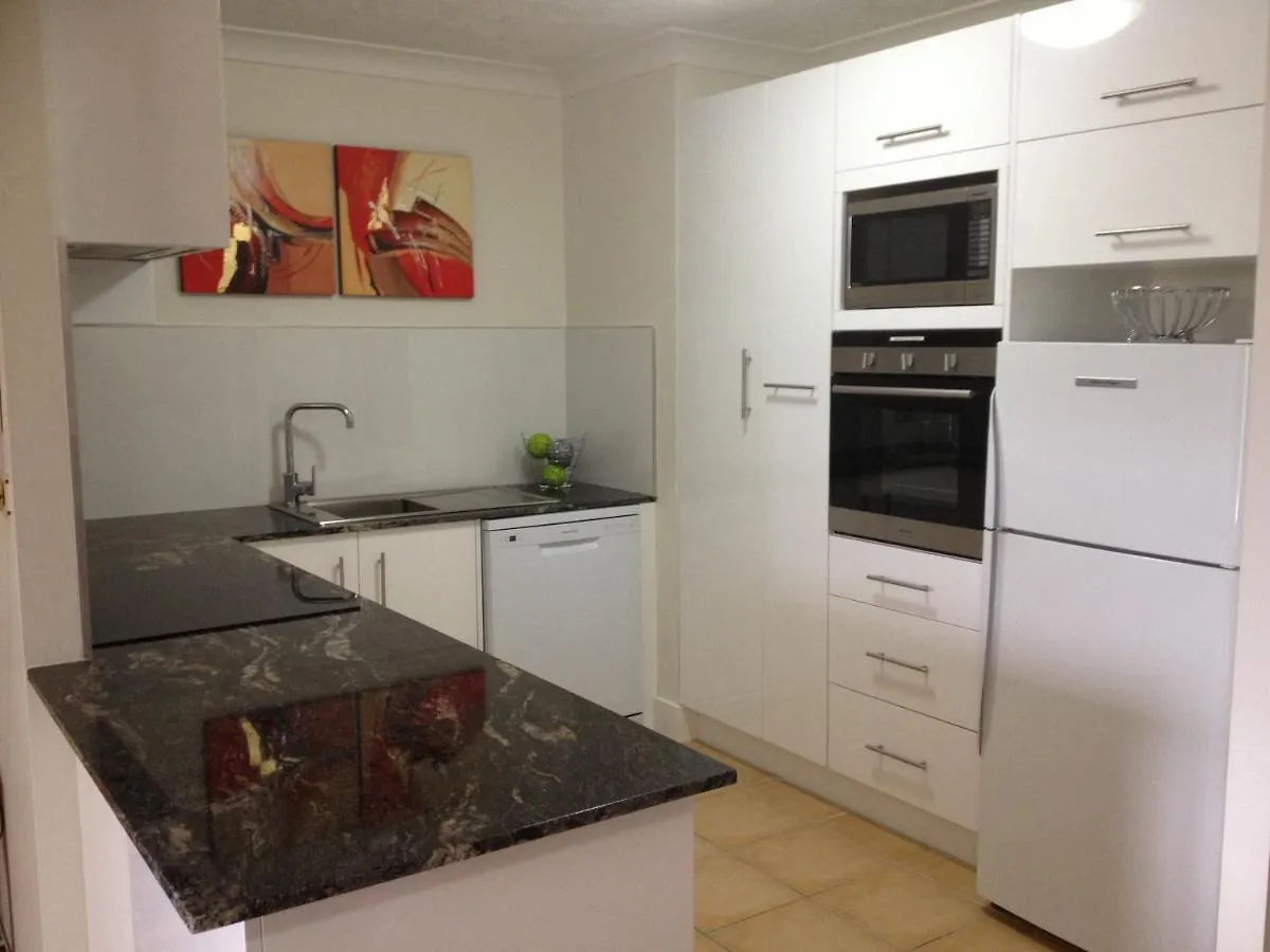 Pelican Cove Apartments Gold Coast Resort