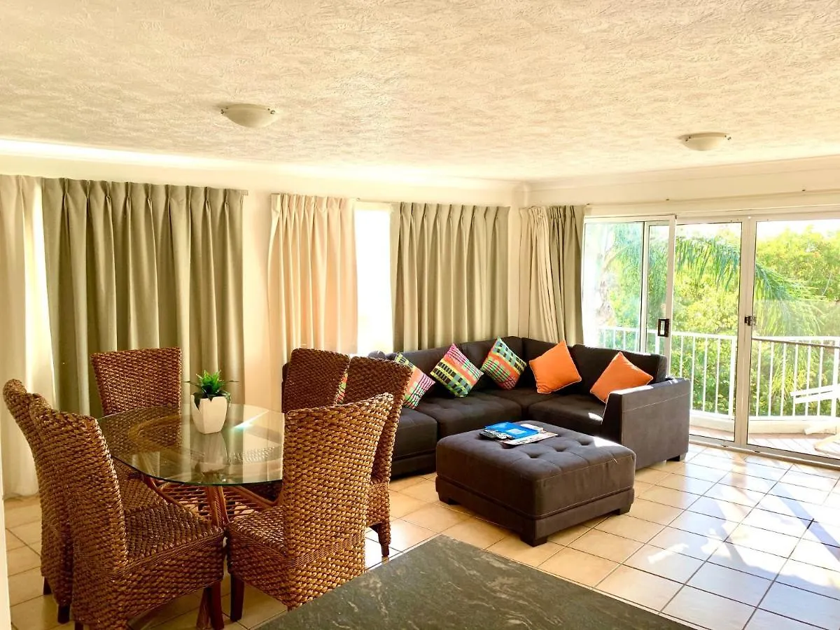 Pelican Cove Apartments Gold Coast Resort